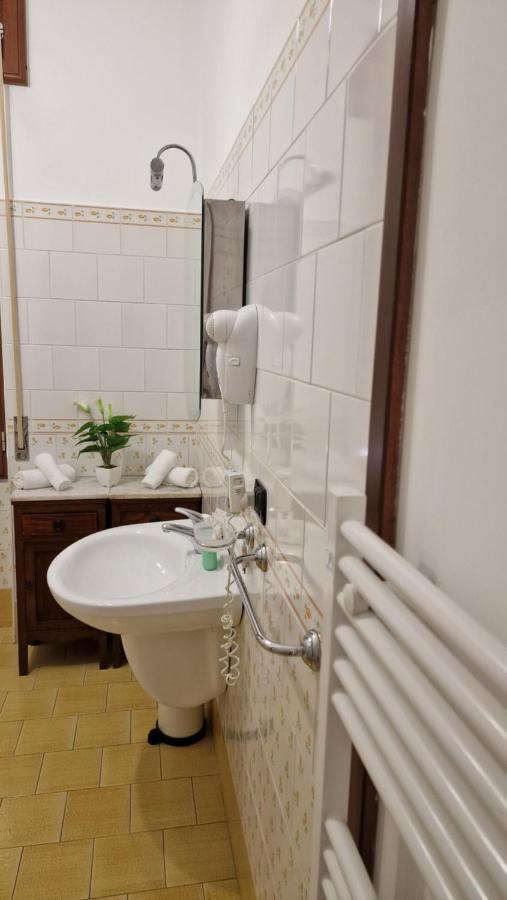 Vittoria Guest House Battipaglia Eksteriør billede