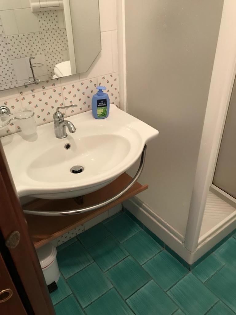 Vittoria Guest House Battipaglia Eksteriør billede