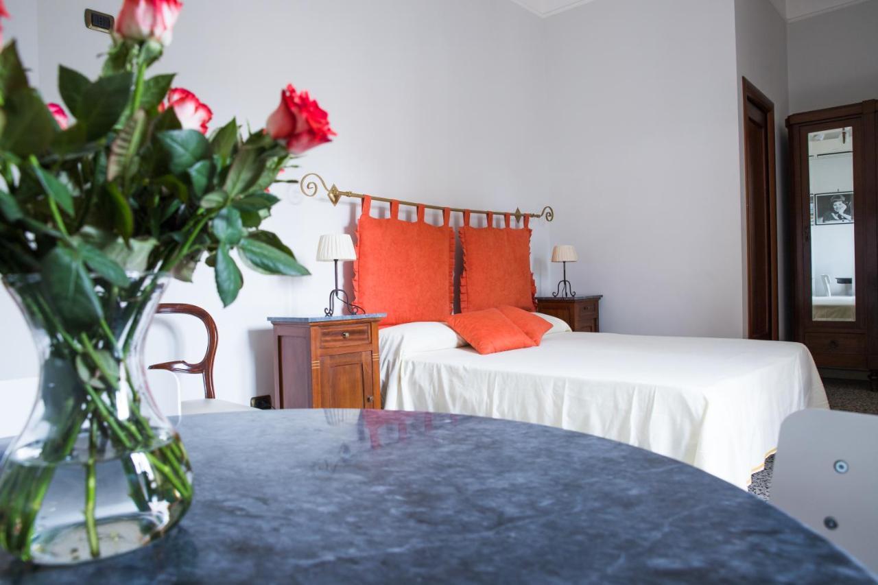 Vittoria Guest House Battipaglia Eksteriør billede